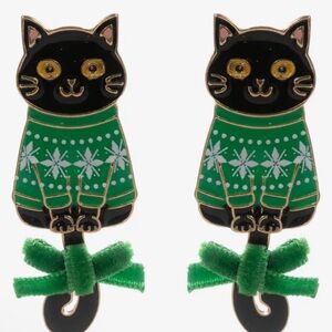 🆕 Designature 🐈‍⬛ Cat Sweater Earrings Green Enamel, 2”